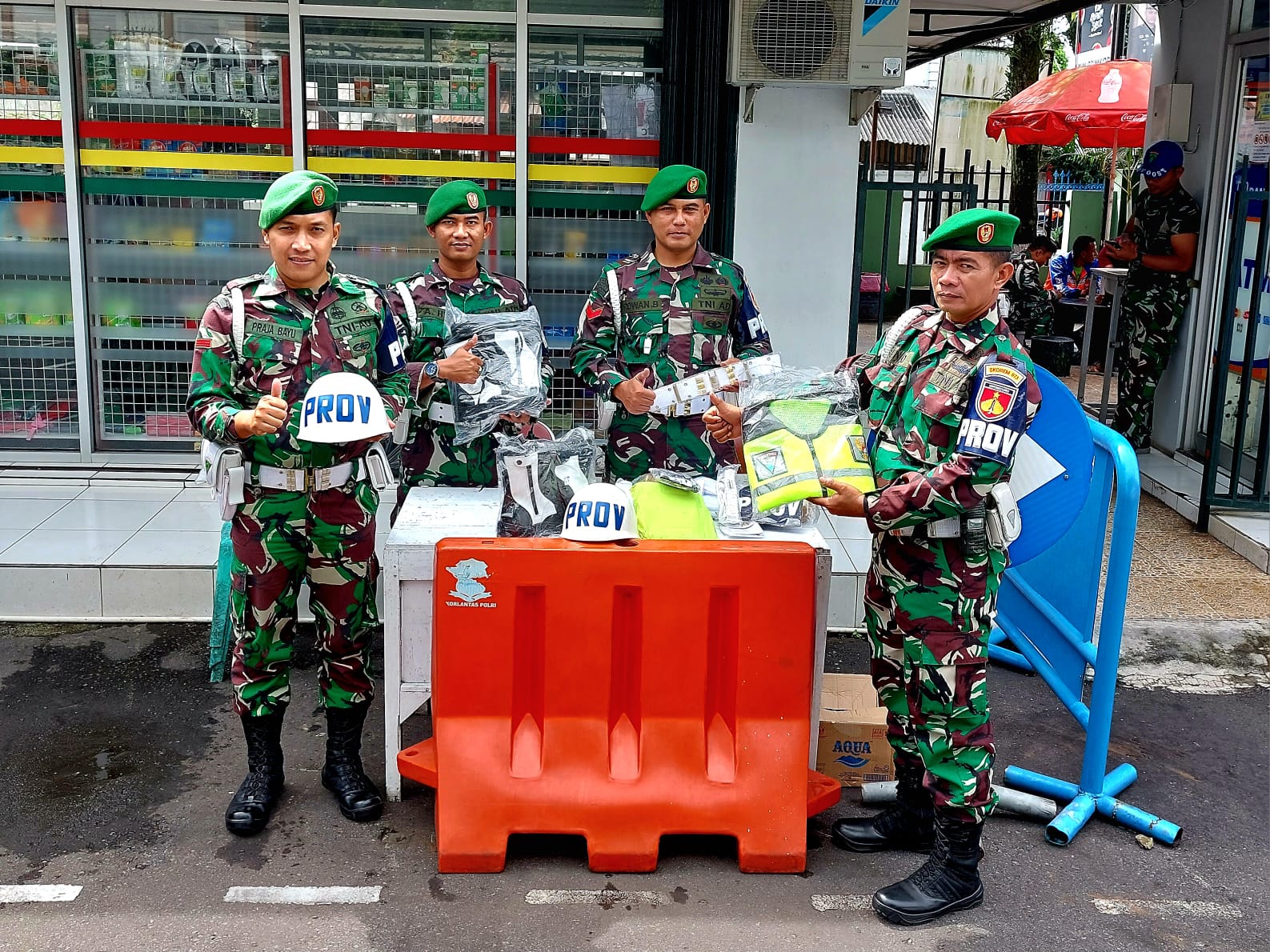 Pepatah Jawa Mengatakan “Ajining Rogo Soko Busono”